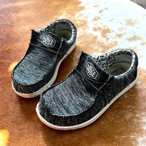 Hey Dude Wally Youth Sox Skater Black Y6